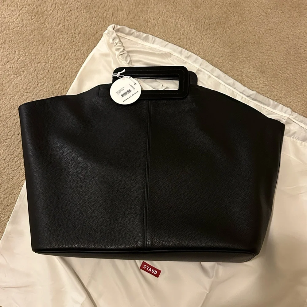 🌟 NWT | STAUD Grande Tote | Black - Picture 13 of 16